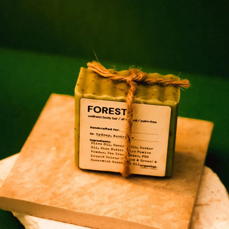 Natural Naked Soap – palm‑free Australian handmade soap bar, minimal packaging.