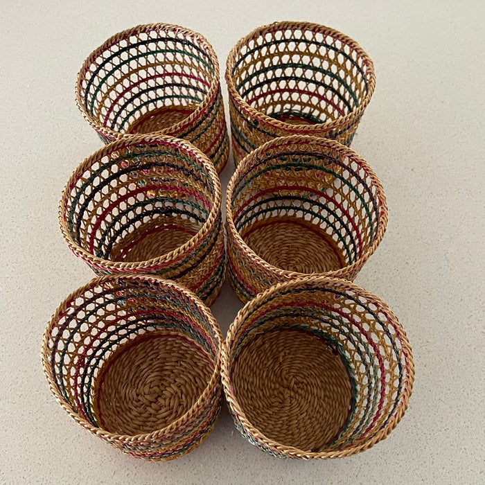 Set of 6 mini baskets / glass holders
