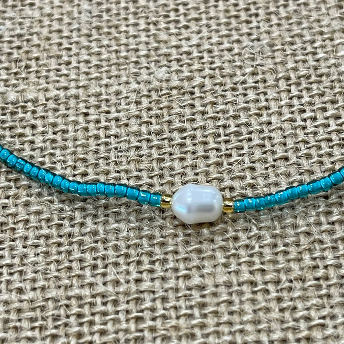 Emerald pearl bead necklace with adjustable design, coastal jewellery