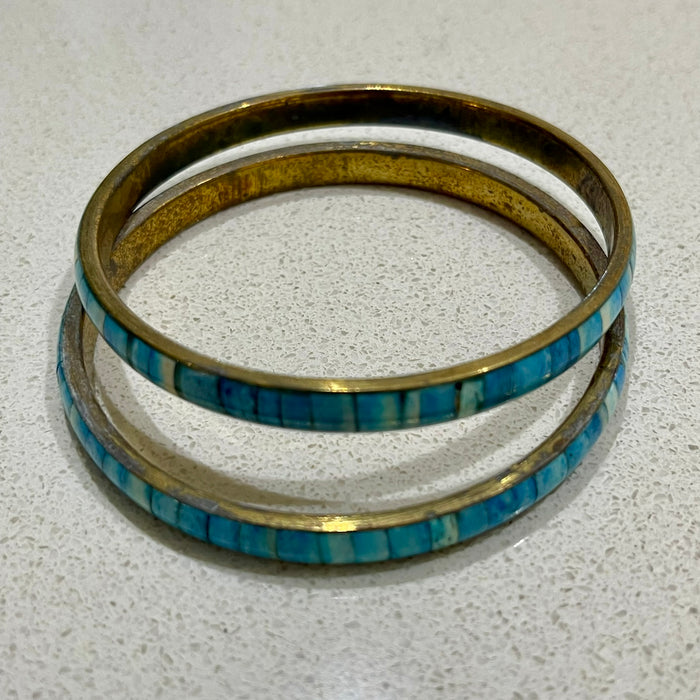 Set of 2 Blue Shell Chip Solid Bangles
