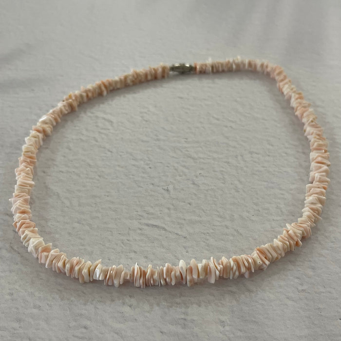 80s Shell Necklace - Soft Pink