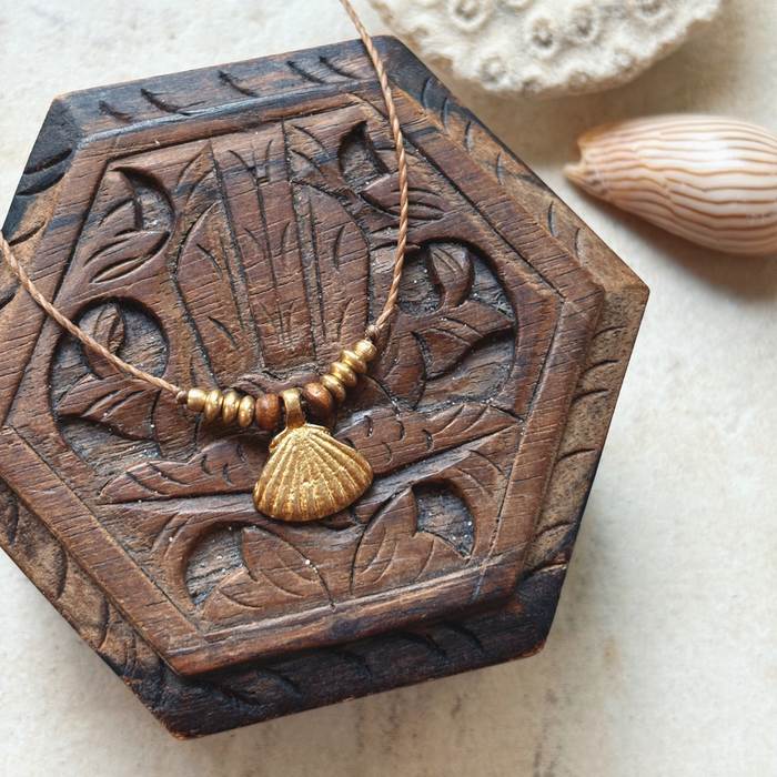 Shell charm necklace
