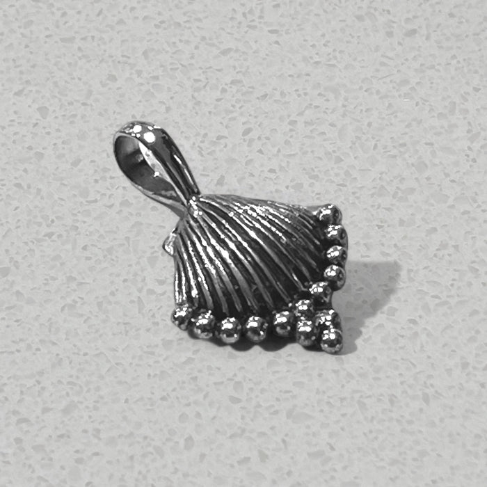 Detailed Silver Shell Pendant