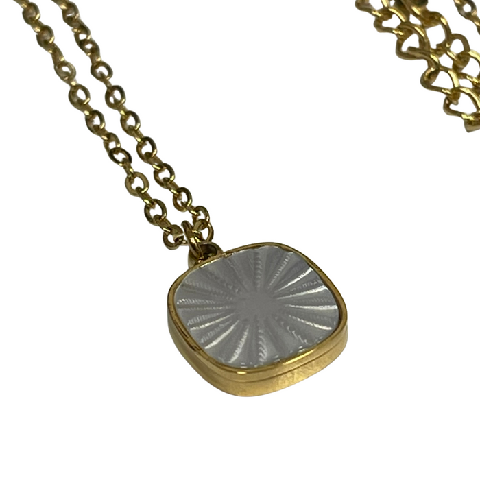 Mother of Pearl Rays Necklace