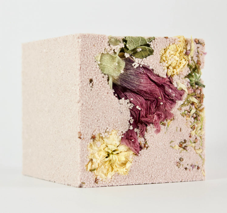 Nourish Bath Cube