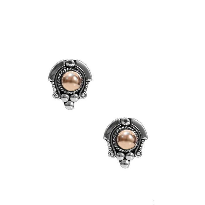 Cinta Stud Earrings