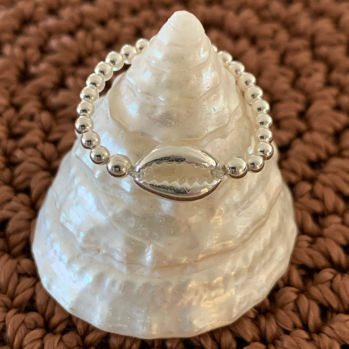Stretch Cowrie Ring